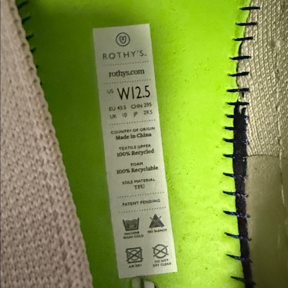 Rothy's Women’s Slip-On Sneaker in Sand Size 12.5 - Picture 2 of 8